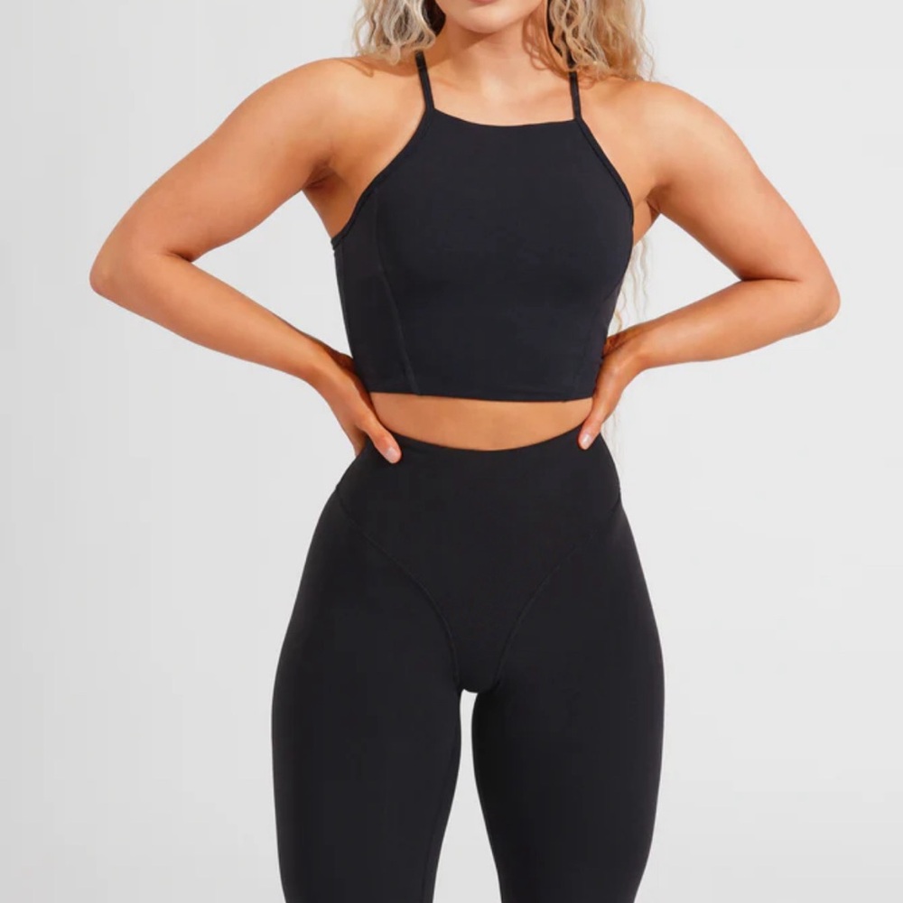 Buffbunny Ivy Crop